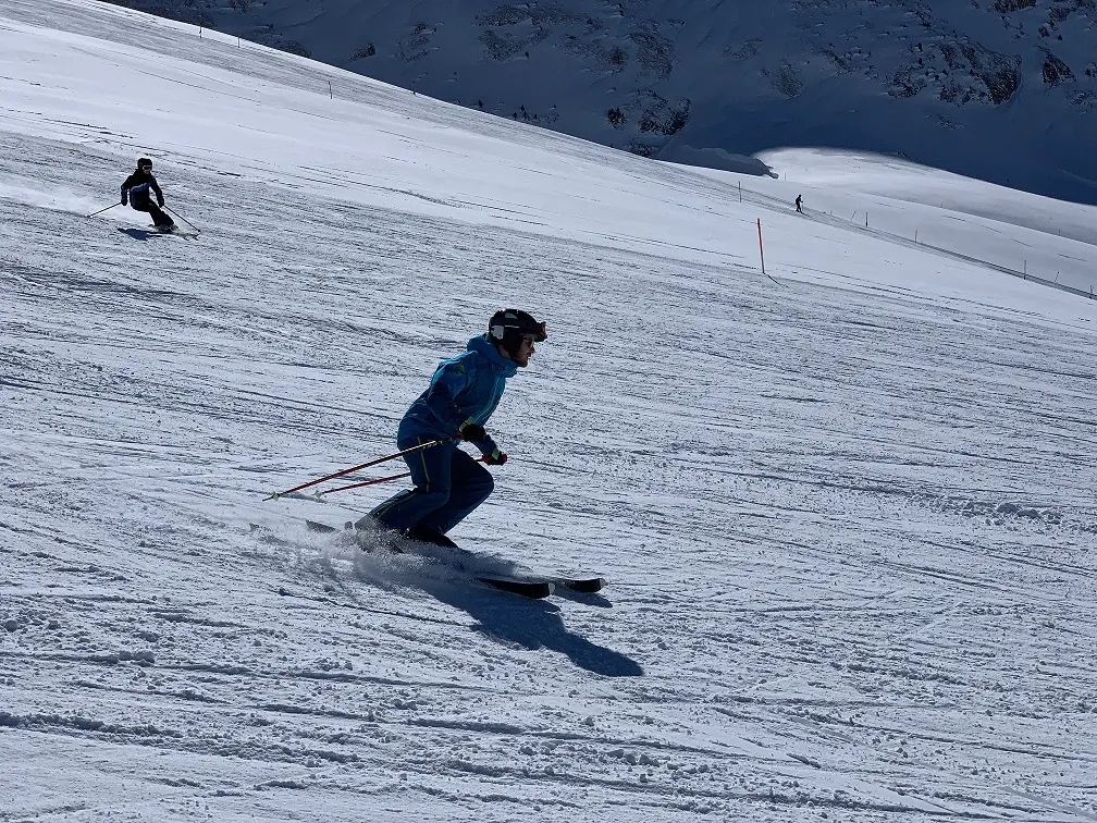 Skifahrer auf der Piste
